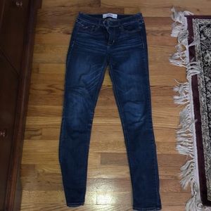 Hollister Dark Wash Skinny Jean